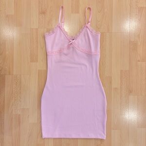 H&M | Pink lace ribbed bodycon mini dress
